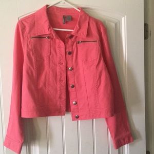 Cool pink denim jacket 💓